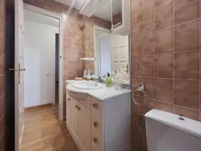 Apartment with pool 300m beach and train - Image 4