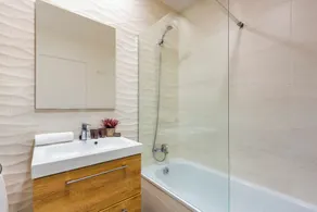 Genteel Home Baños - Image 5