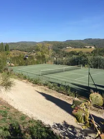 12 km nord for Siena med en fantastisk udsigt pool & tenniscourt 3 soveværelser ensuite - Image 2