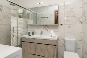 Lakis Residence - Image 3