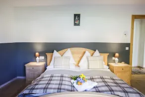 Ferienwohnung in luxuriösem Chalet mit Interieur im Landhausstil, WLAN und Garten - Image 3