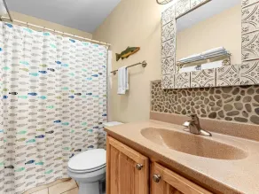 Walk to Beach, Chic Modern-Metro Vacay Home & Deck - Image 3