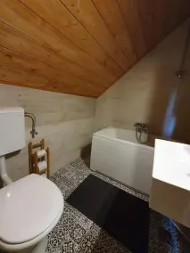 Holiday Home Nada - Two Bedroom Holiday Home with Private Garden - Image 4