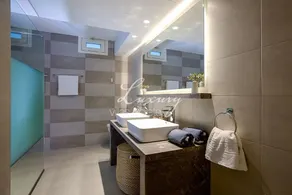 Villa Aquarius: Luxury 6-bedroom villa, sea view, 400m from the beach - Image 3