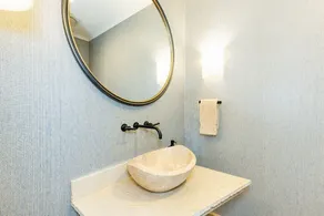 Luxury 4-bedroom Penthouse on 5-star Resort - Image 2