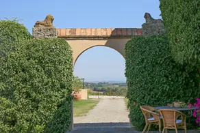 Agriturismo-Macciangrosso Landhaus, Casale Piccolomini. Raum Sechs - Image 5