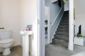 Vidale Court, 3 Bedroom House with River Irwell view, sleeps 6 - Image 4