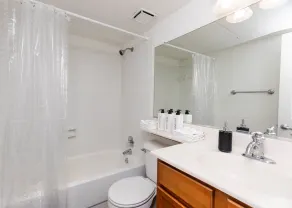 Wyndham 1205 Modern luxe 2BD2BA I Parking - Image 4