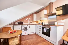 Beautiful Chique Apartment 24/7 Check In - Image 5