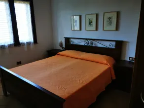 Lejlighed med en have - Image 3