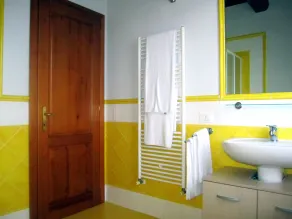 BLUE APARTMENT - Farmhouse whit Pool, Air conditioned, in the heart of Tuscany - Image 2