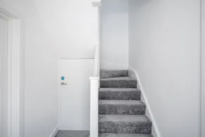 Elthorne Luxury Apartments - Uxbridge - Image 2