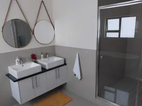 LND GUEST HOUSE - Image 4