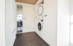 Trevligt hus med 3 sovrum i Sunds - Image 2