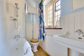 Fairlie Cottage Overlooks the River in Bourton-on-the-Water parking for 3 cars. - Image 2