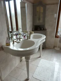 Sommerhus med stor kapacitet med privat, overdækket og opvarmet swimmingpool - Image 4