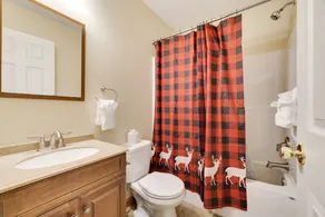 Cozy Poconos Chalet - w/Hot Tub, Sauna, & Lake Access! - Image 4