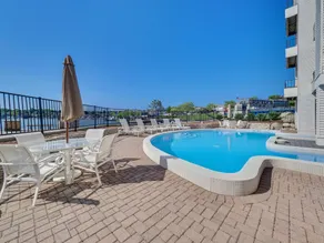 224 Edgewatern Inn | Waterfront Condo | Amazing Views | Pool, Hot Tub, Sauna - Image 4