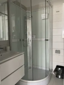 Amazing 4 Room apartment close to the center - Image 3