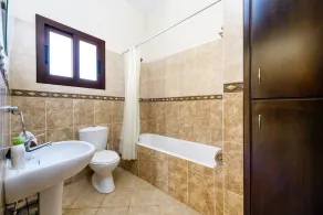 Perfekt für Familien, privater Pool, Gärten und Balkon mit Meerblick. GRATIS WIFI - Image 3