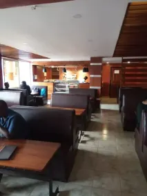 Jimlizer Hotel - Image 2