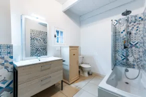 House in listed village with garden and jacuzzi - Image 3