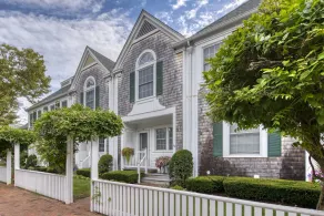 Exquisite Waterfront Townhome in Greenport with Pool and Boat Slip. Walk to all! - Image 5