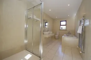 Luxurious Retreat on the Wild Atlantic Way - Image 5