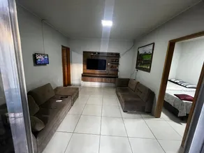 House with pool and barbecue. - Image 4