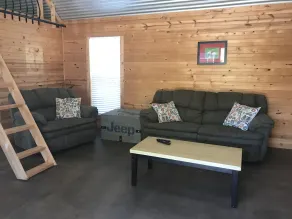 The Dawg House on the Farm - Image 5