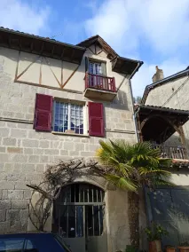 Charming house in a village with character - Image 3