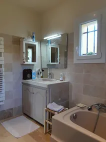 Luberon Beautiful air-conditioned villa with exceptional panorama Swimming pool Large garden - Image 2