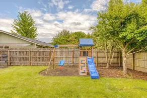 Monmouth Family Retreat - Pet Friendly, Play Areas, Hot Tub, Game Room - Image 2