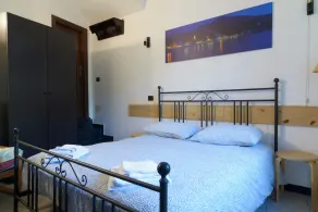 2 Bedroom Apartment in Levanto - Perfect For Visiting The Cinqueterre In Italy! - Image 3