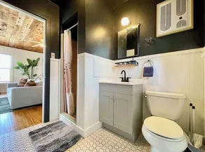 TheStudio@MonticelloPark-Fire Pit+Hottub+KingBed - Image 3