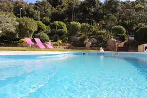 Beautiful house surrounded by an idyllic garden with salt water pool. - Image 5