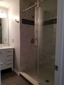 Großes, geräumiges Haus in 2. Reihe mit privatem Pool in perfekter Lage - Image 3