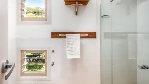 Stanwell Beach Glass House - Image 2