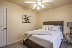 The Manor in north Austin - Image 5