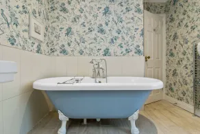 5 STAR HISTORIC  REFURBISHED OLD RECTORY - Image 4