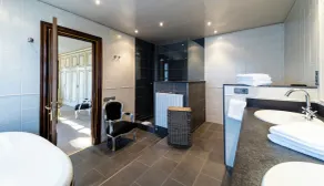 Exclusive villa in the Garraf mountains, just a few minutes from the sea - Image 2