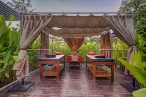 Where Luxury Meets Local Charm: Your Exclusive Villa Retreat in Siem Reap - Image 3