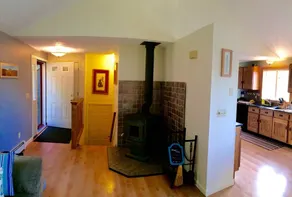 Beauty, Privacy, and Comfort — Your Vermont Retreat Awaits! - Image 2
