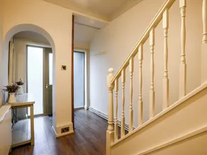 Stylish coastal living with sea views make this a great choice for your break. - Image 2