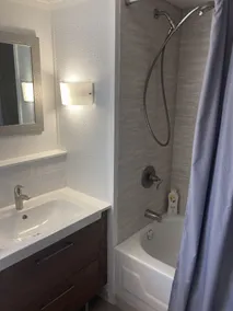 Remodeled, cozy, pet friendly cabin near lakes - Image 3