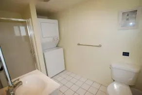 4212 Seashore Dr A - Image 3