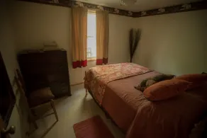 Das Cedar House befindet sich in einzigartiger Lage im Wald, umgeben von Terrassen und Veranden. - Image 4