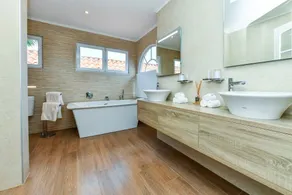 Executive 4BR Villa minutes away from Eagle Beach - Image 3