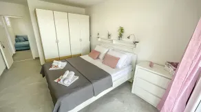 Apartments Rouge (82871-A2) - Sv. Filip i Jakov - Image 4