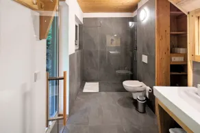 Casa de férias \"Ferienhaus Das Große Paradies\" com sauna, jardim, banheira de hidromassagem - Image 3